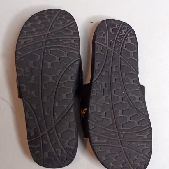 And One slides unisex black and gold velcro size 10 1/2\